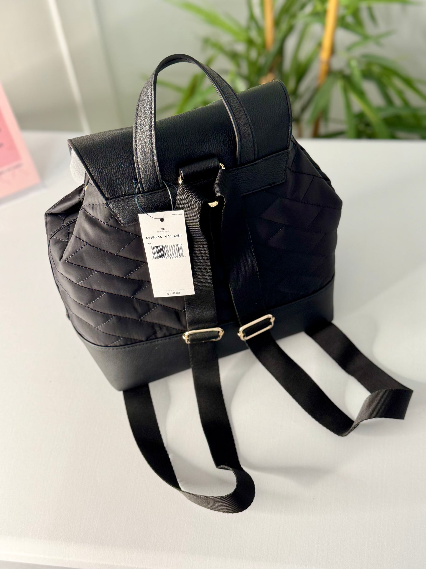 Mochila Tommy Hilfiger Negra completamente impermeable/cuero