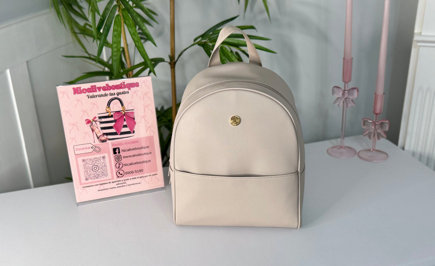 mochila de cuero Tommy Hilfiger