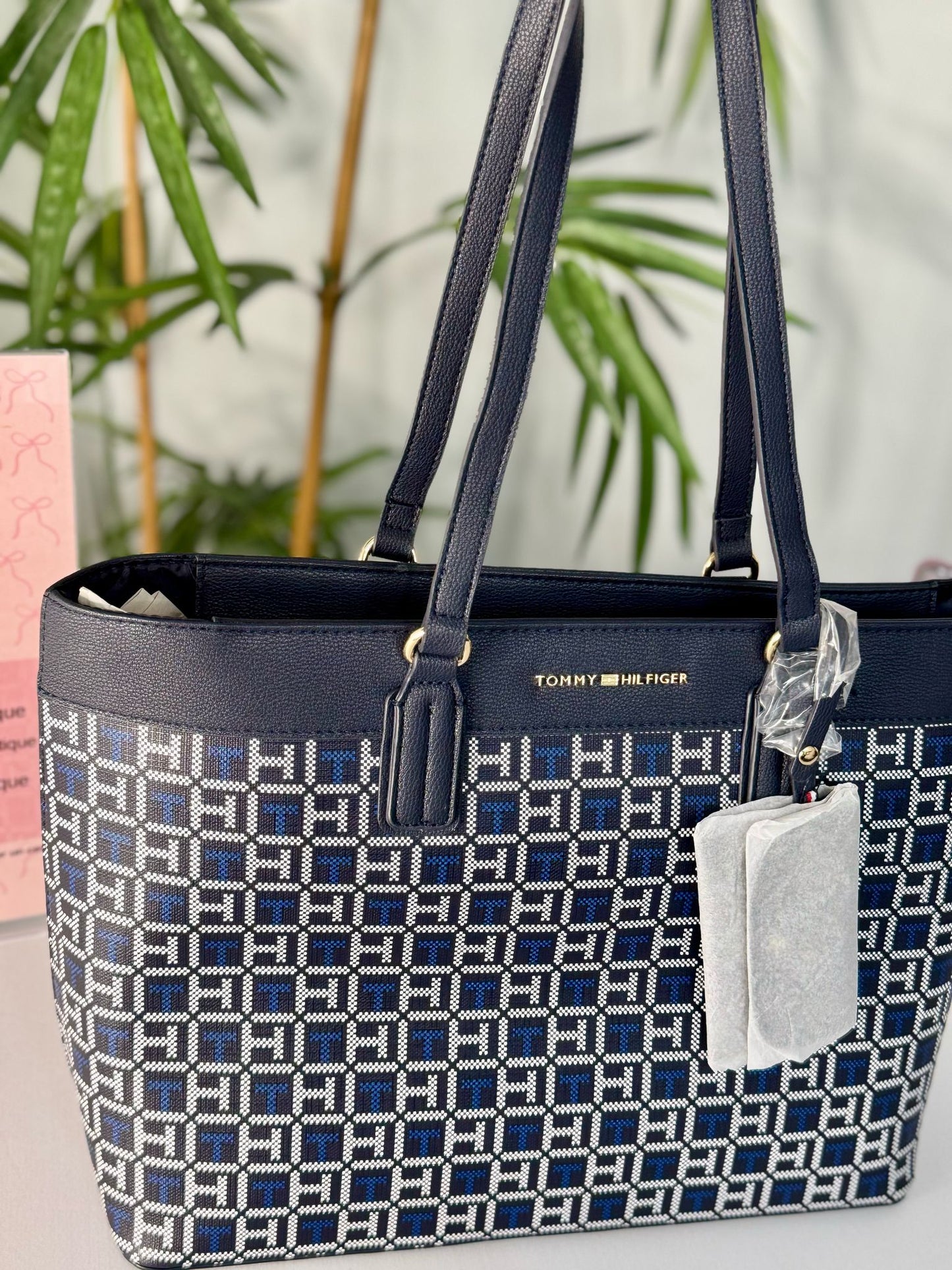 Tommy Hilfiger Totes