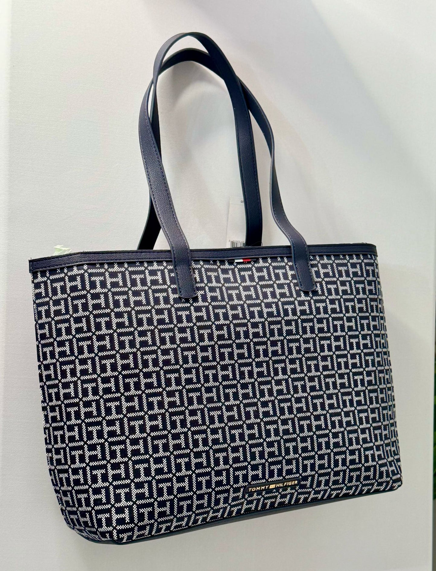 Tommy Hilfiger Totes