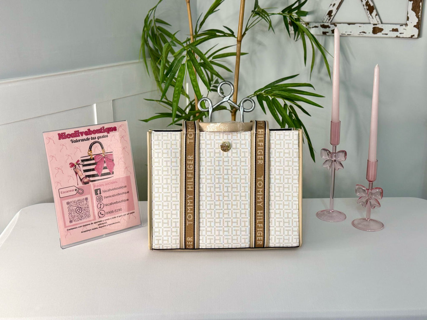 Tommy Hilfiger Totes