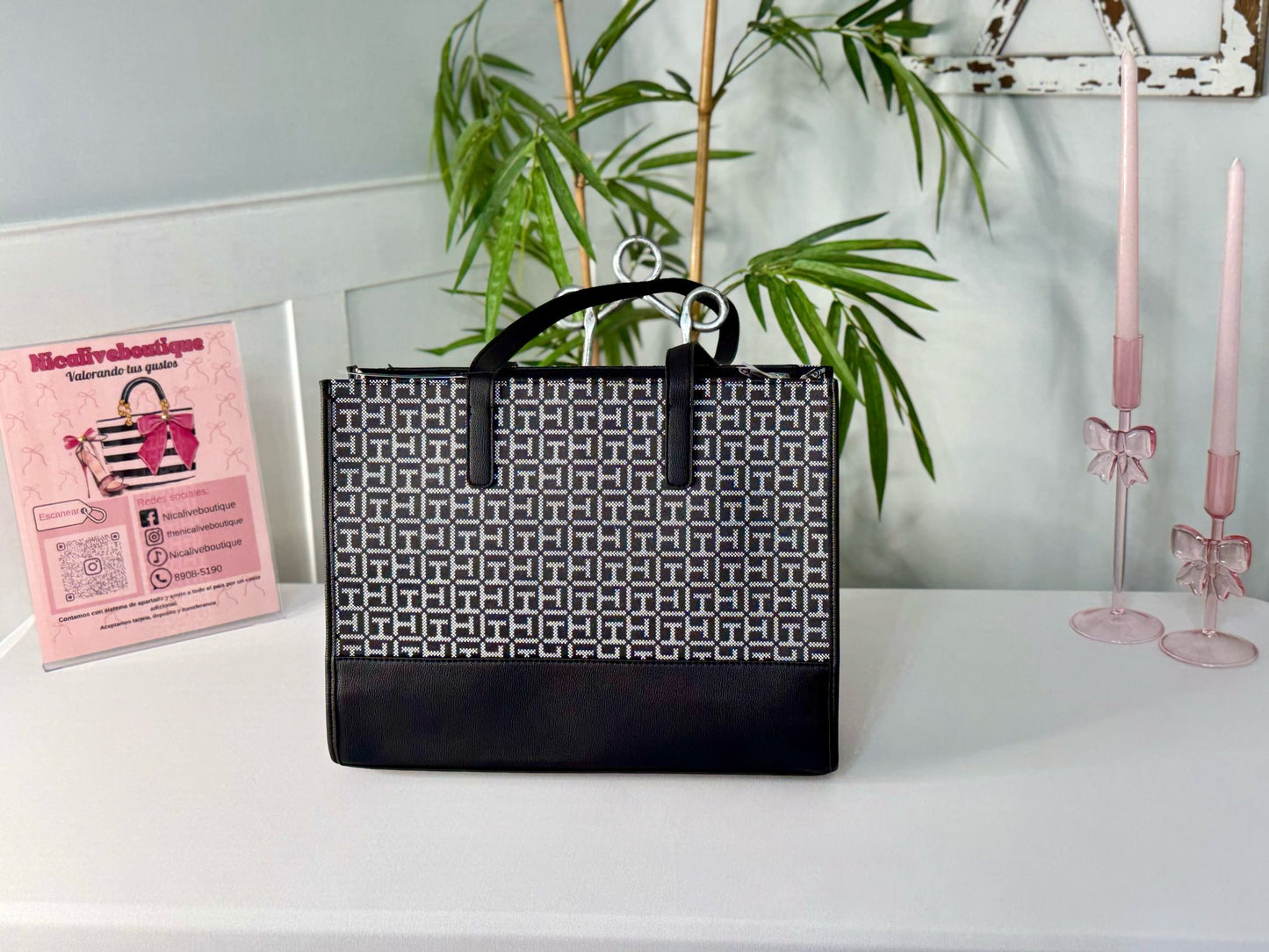 Tommy Hilfiger Totes