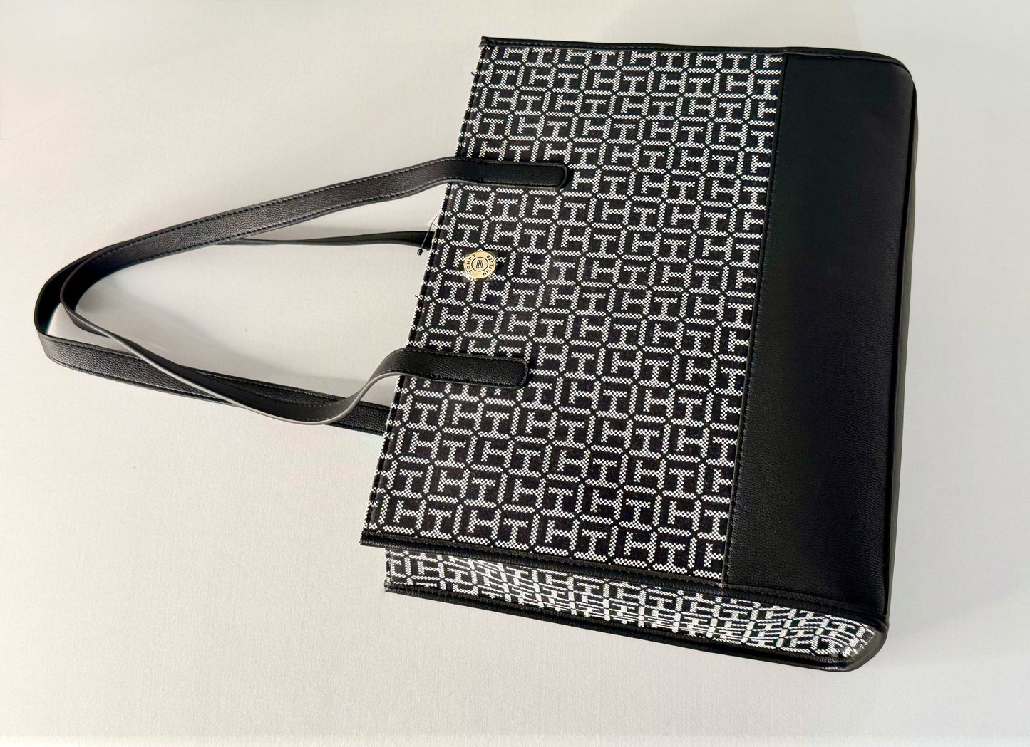 Tommy Hilfiger Totes