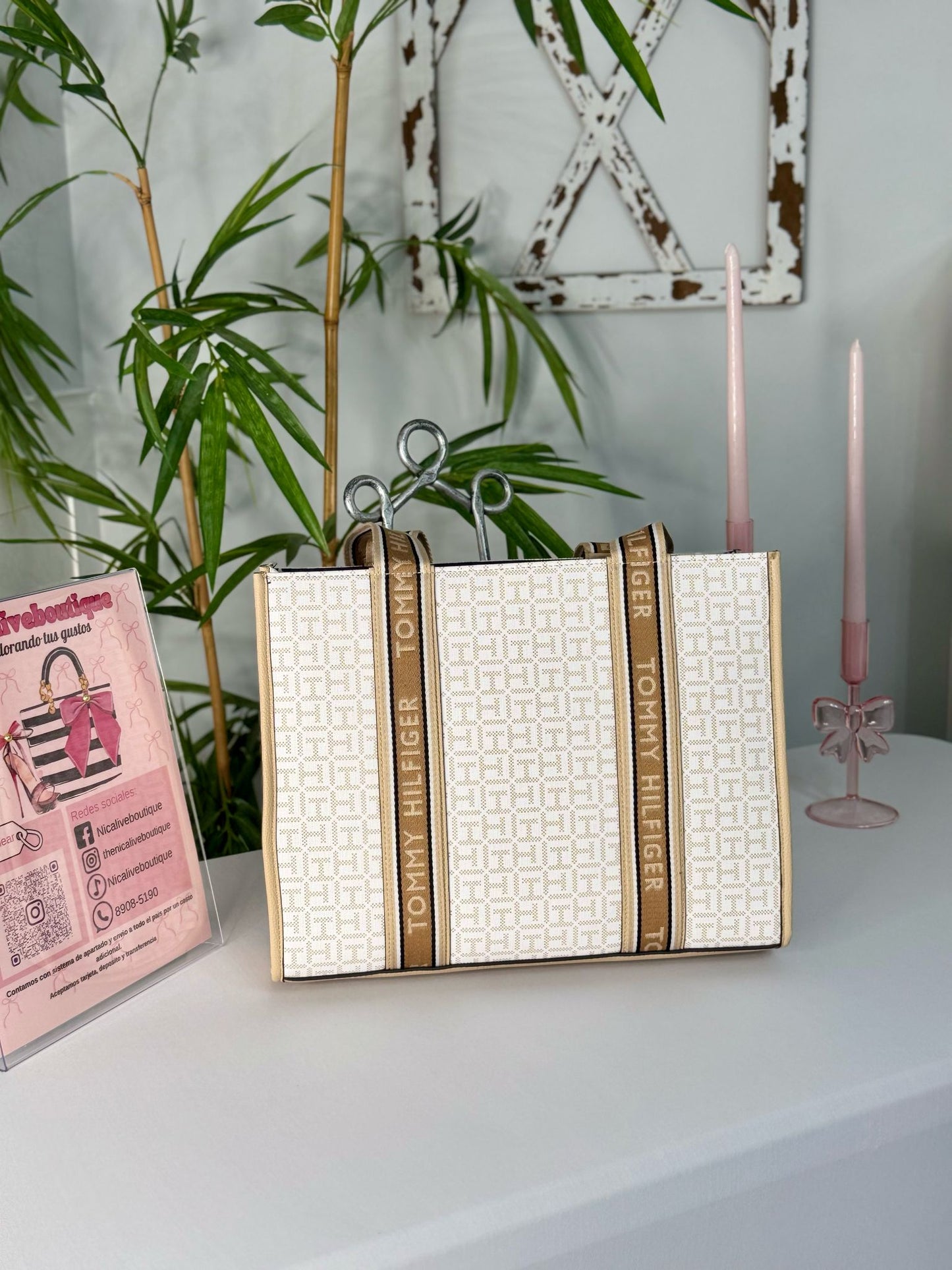 Tommy Hilfiger Totes